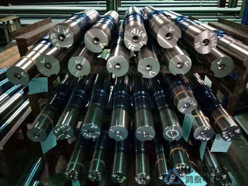 YE3-280M-2电机轴伸两端打孔、特殊法兰